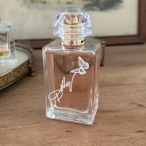 Dolly Parton perfume